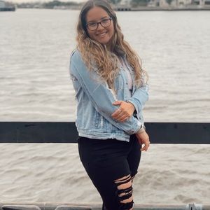 Meet your Posher, Heidi